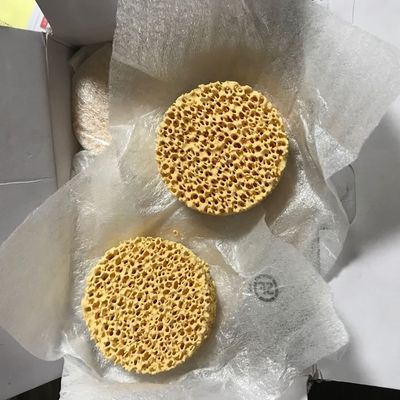 Filtre à mousse céramique poreuse au carbure de silicium pour solution de filtration de métaux fondus